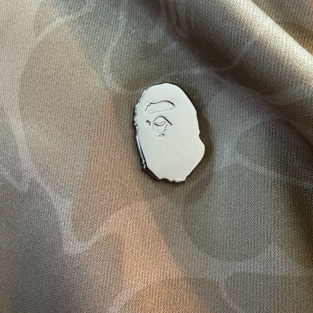 A‎ Bathing Ape Tan Hoodie - Picture 4 of 15
